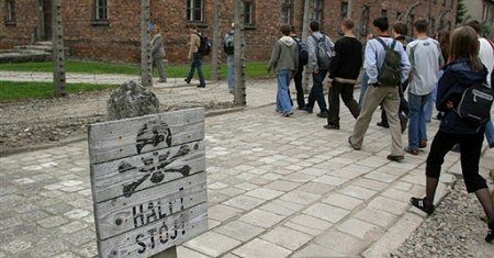 Będzie kara za "polskie obozy śmierci"?