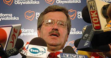 Komorowski: nie przetrzymuję projektów ustaw opozycji