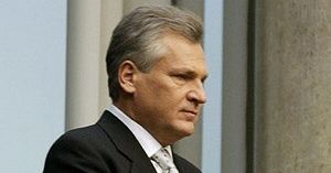 Zdjęcia Kwaśniewskiego z lobbystą Markiem D.