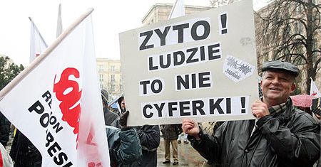 Celnicy protestowali pod Ministerstwem Finansów