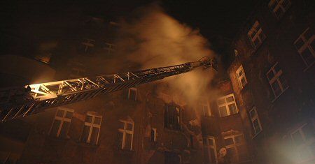 W nocnym pożarze we Wrocławiu zginęły cztery osoby
