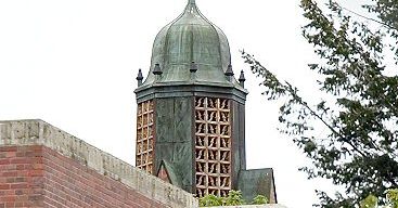 Po narkotyki idą do kościoła