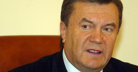 Janukowycz: Juszczenko łamie konstytucję