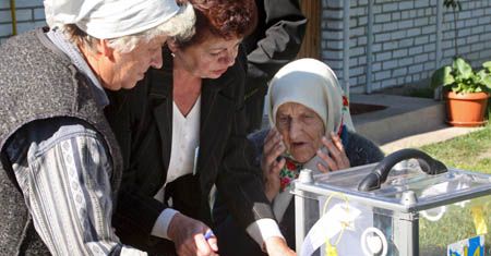 Regiony wygrały, ale pomarańczowi mają więcej głosów