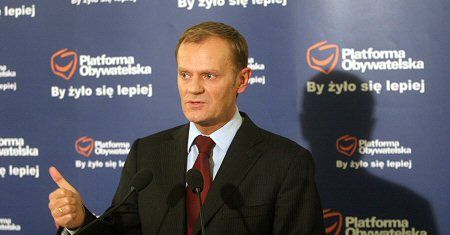 "Debatę wizualnie wygrał Tusk"