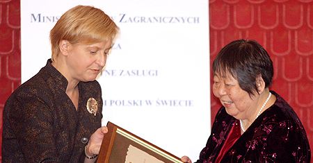 Minister Fotyga wyróżniła osoby i instytucje promujące Polskę
