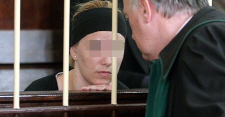 Odroczony wyrok ws. nauczycielki palącej marihuanę z uczniami