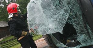 8 osób pozostało w szpitalach po wypadku autokarów