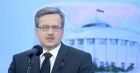 Czego brakuje w aktach Komorowskiego w IPN?