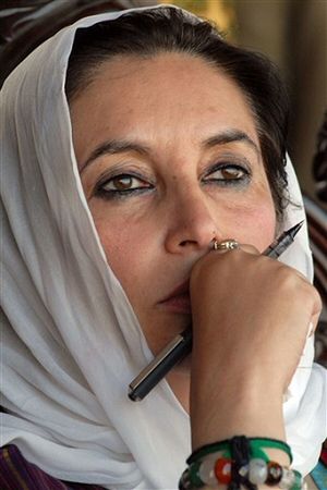 Zamieszki po zabójstwie Benazir Bhutto