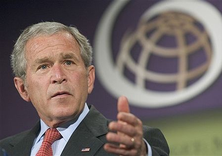 Co się stało z zegarkiem Busha w Albanii?
