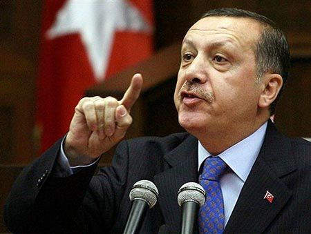 Prokurator zajmie się premierem Turcji za krytykę TK
