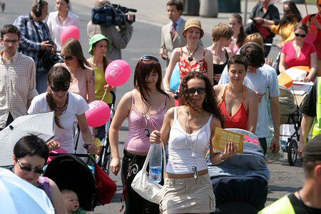 Matki z wózkami protestowały w Warszawie