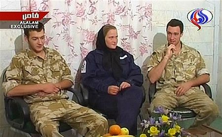 Brytyjscy marynarze dziękują za uwolnienie w irańskiej TV