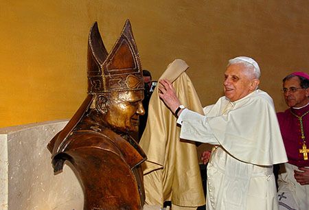 Włoska prasa: papież chce szybkiej beatyfikacji czy studzi zapał?