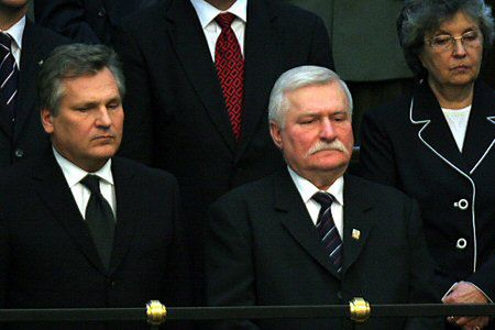 Sejm i Senat oddały hołd ofiarom stanu wojennego