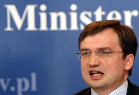 Minister Ziobro zapowiada wyższe kary dla chuliganów