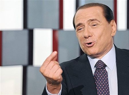 Berlusconi: nie jestem karłem, mam 171 cm