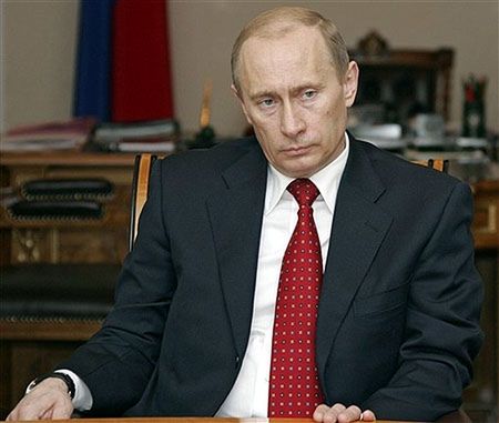 Putin: pewne kraje NATO diabolizują Rosję