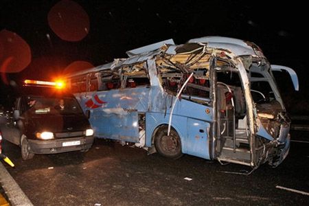 Dziewięcioro turystów zginęło w wypadku autobusu w Hiszpanii