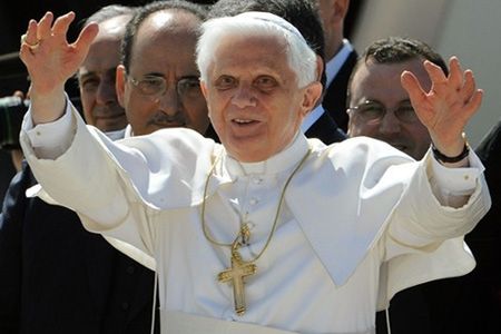Papież: wykluczymy pedofilów z kapłaństwa