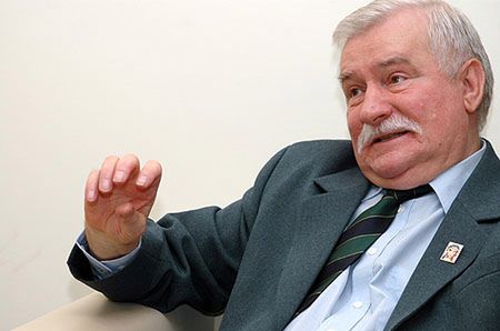 Huczne urodziny Lecha Wałęsy - około 200 gości przybyło