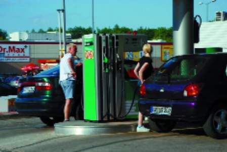 Benzynę będziemy kupować w Niemczech?