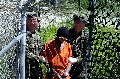 Raport AI o Guantanamo: nieludzkie warunki więźniów