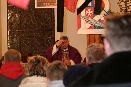 Mieszkańcy Mirosławca modlą się w intencji ofiar