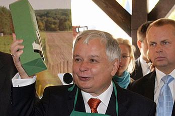 Nie chcieli dać kluczy do Torunia Lechowi Kaczyńskiemu