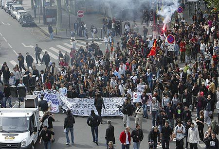 Tysiąc osób protestowało przeciwko Sarkozy'emu