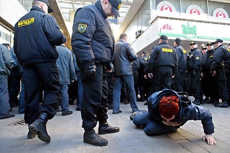 Demonstracja białoruskiej opozycji w Dniu Wolności