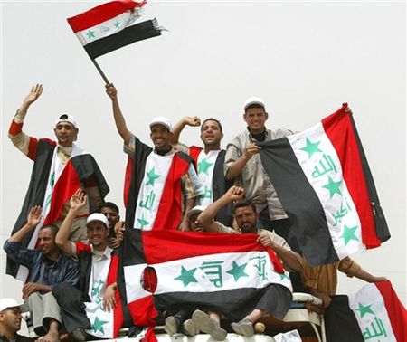 Irakijczycy jadą na antyamerykańską demonstrację