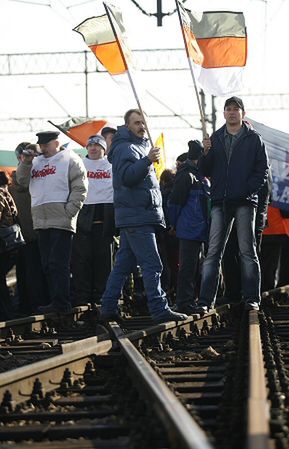 Kolejarze blokowali dworzec w Katowicach