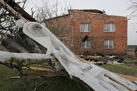 820 interwencji straży pożarnej z powodu wichury