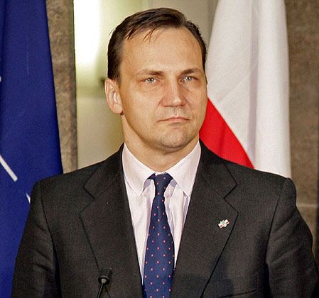 Sikorski: polscy żołnierze do Afganistanu tylko na rok