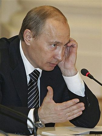 Putin: piątkowa defilada to nie pobrzękiwanie szabelką