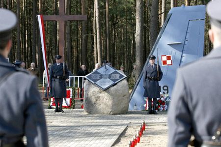 Piloci CASY i obsługa naziemna złamali procedury