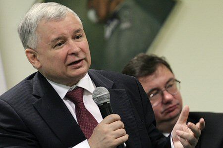 J. Kaczyński: umorzenie długów PC - normalna praktyka