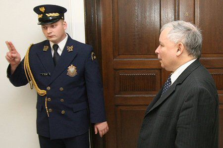 Tusk i Kaczyński nie wzniosą wspólnego toastu