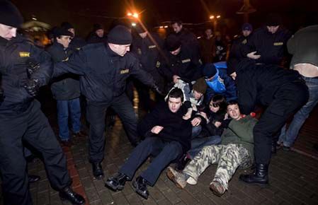 Białoruska opozycja protestuje przeciwko wizycie Putina