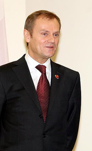 Tusk za zniesieniem abonament rtv dla emerytów i rencistów