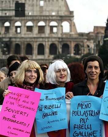 Stutysięczna manifestacja przeciw przemocy wobec kobiet