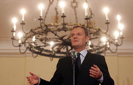 Tusk: in vitro warte wsparcia