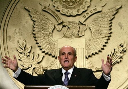 Giuliani zbagatelizował uwagi arcybiskupa dot. aborcji