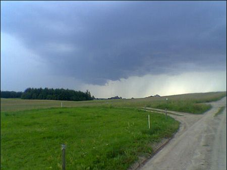 Burza nad Warmią i Mazurami - kilka miast bez prądu