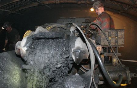 Dlaczego w polskich kopalniach giną ludzie?