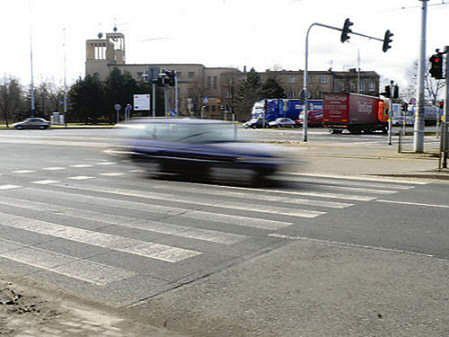 Kierowca zabił kobietę i dodał gazu