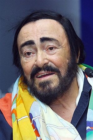 Pavarotti po operacji raka trzustki