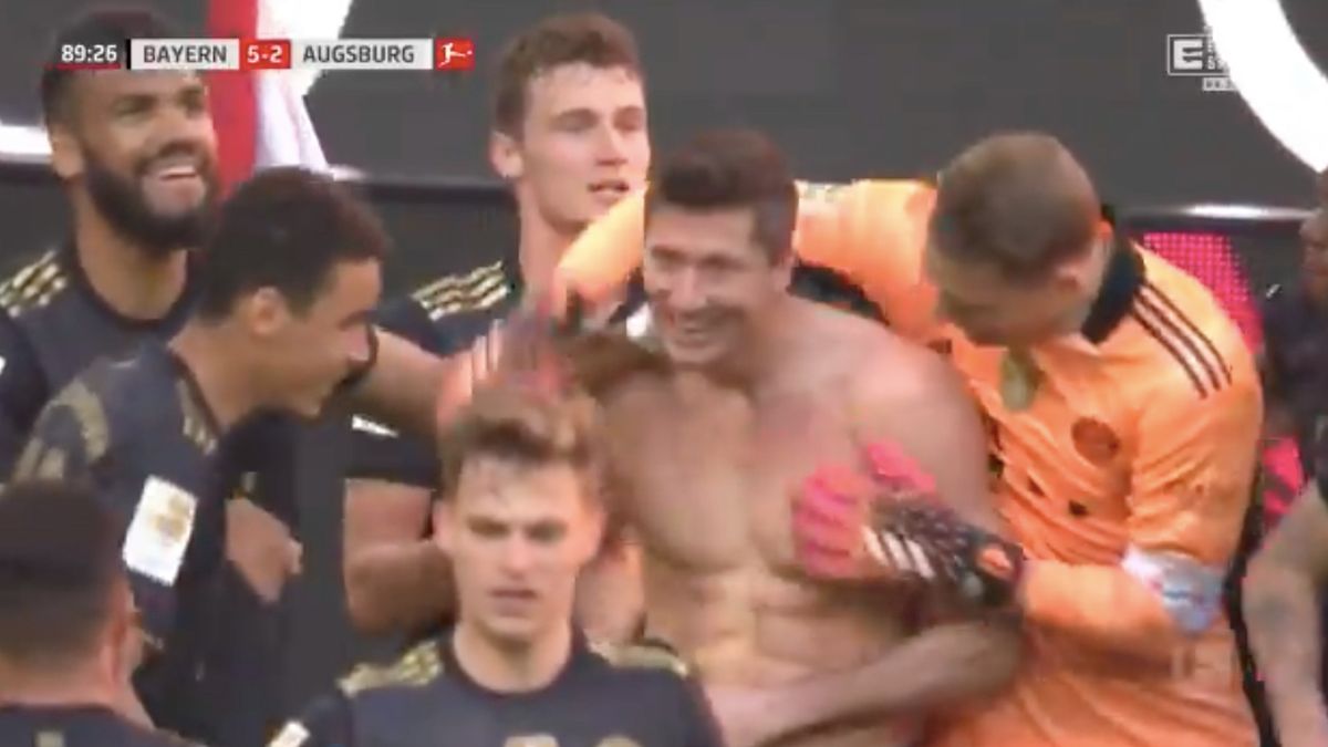 Twitter / TT/Eleven Sport / Radość Roberta Lewandowskiego po zdobyciu 41. bramki w sezonie Bundesligi.